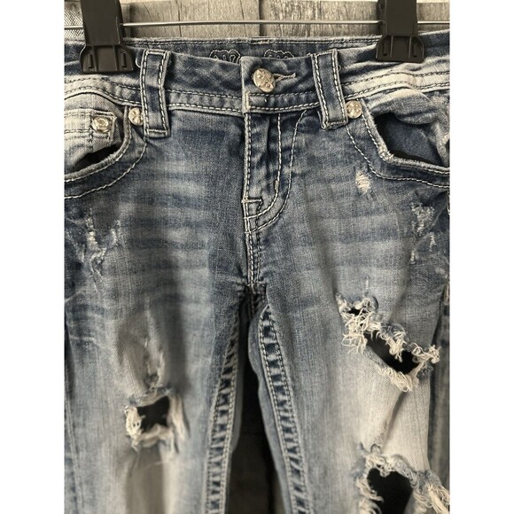 Miss Me Jeans Womens 26 Signature Crop Distressed Lace Embellished Denim Pants - Picture 2 of 6